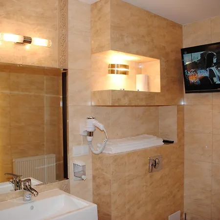 酒店 帝国酒店 3*