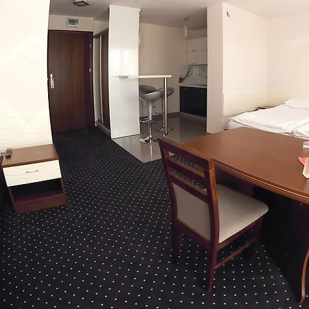 帝国酒店 酒店 3*