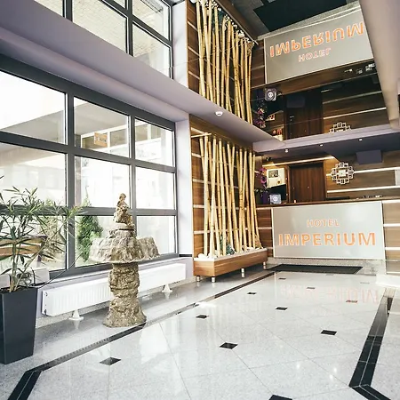 帝国酒店 酒店 Pionki